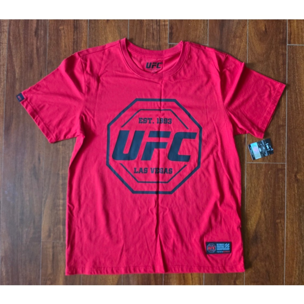 UFC Mens Red Graphic T-Shirt Las Vegas Octagon Logo Short Sleeve Size Large NWT